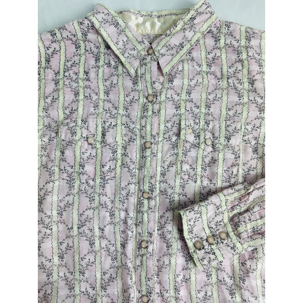 VTG Aura Wrangler Large Pink Floral Pearl Snap Western Shirt Seersucker Feminine